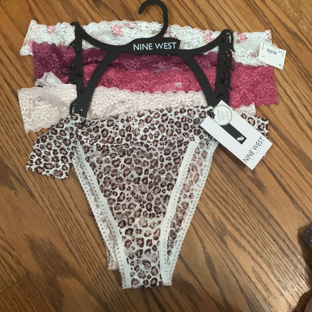NWT Womens Nine West panties